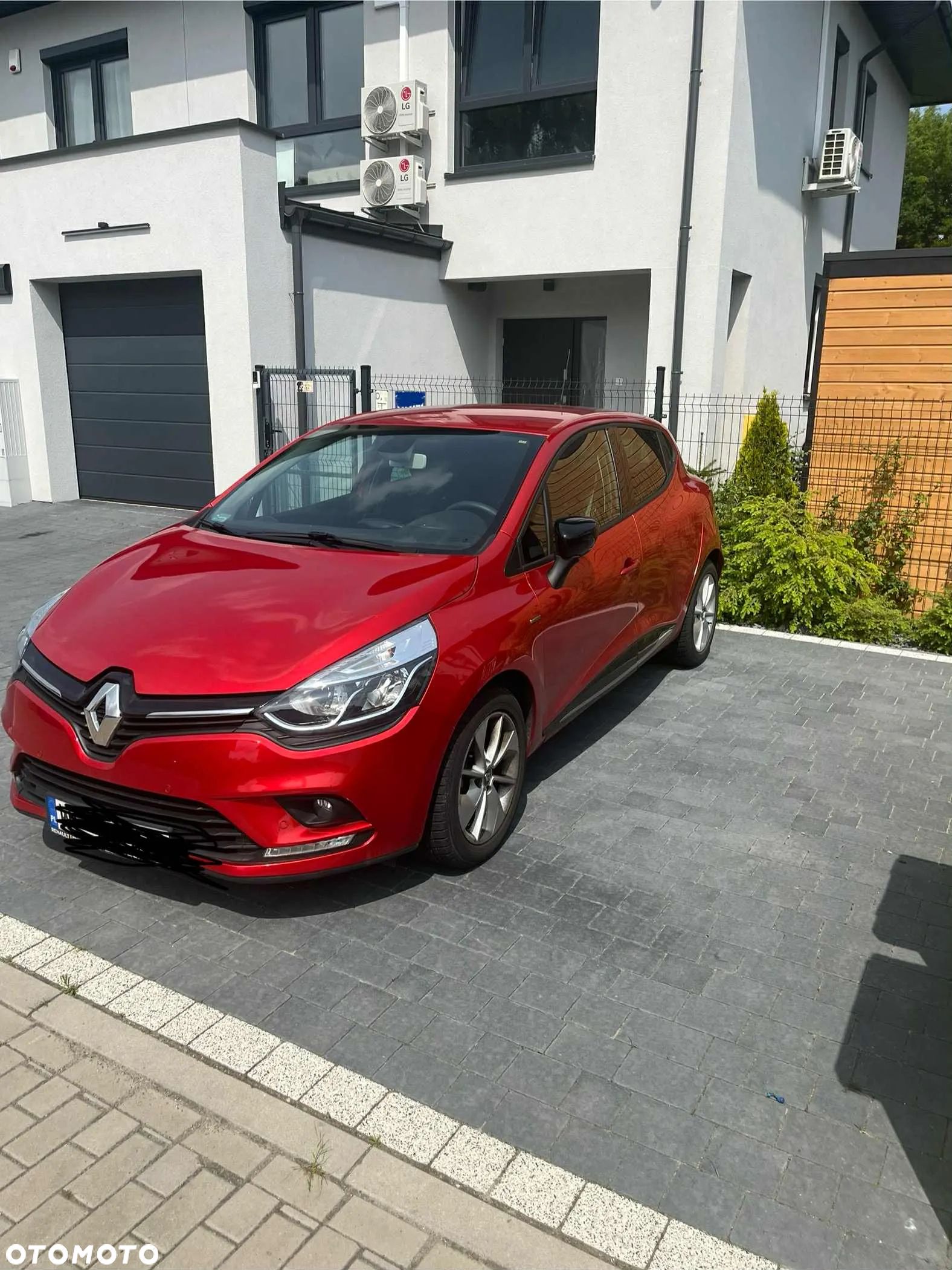 Renault Clio 1.2 16V Limited EU6 - 1