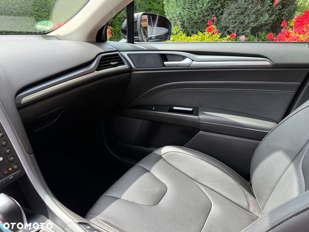 Ford Mondeo 2.0 TDCi STart-Stopp PowerShift-Aut ST-Line - 31