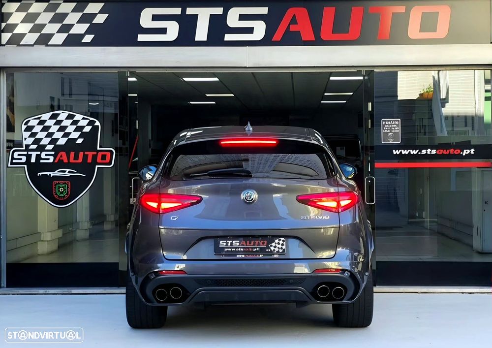 Alfa Romeo Stelvio V6 2.9 Bi-Turbo AT8-Q4 Quadrifoglio - 15