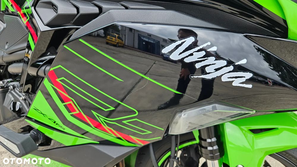Kawasaki Ninja - 4