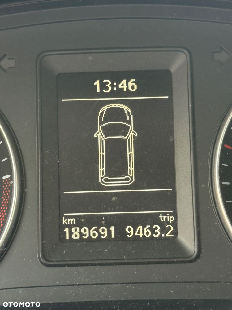 Volkswagen Touran 1.6 TDI DPF BlueMot Comfortline - 17