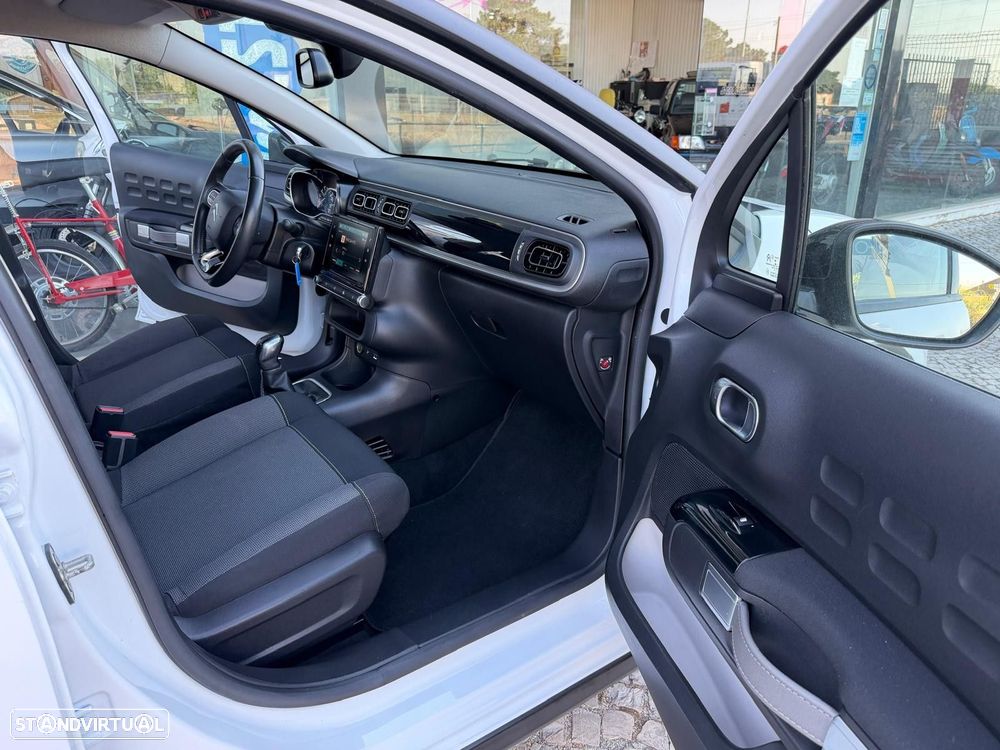Citroën C3 1.2 PureTech Shine - 12