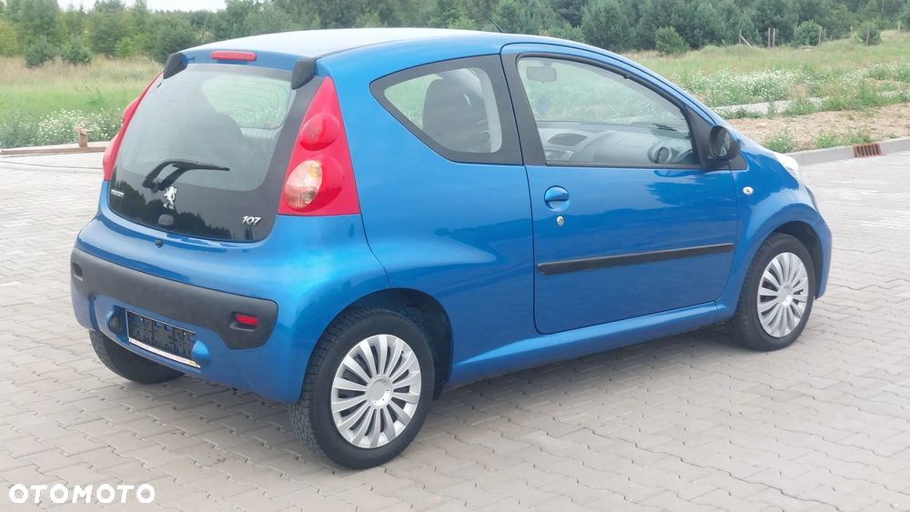 Peugeot 107 70 Urban Move - 24