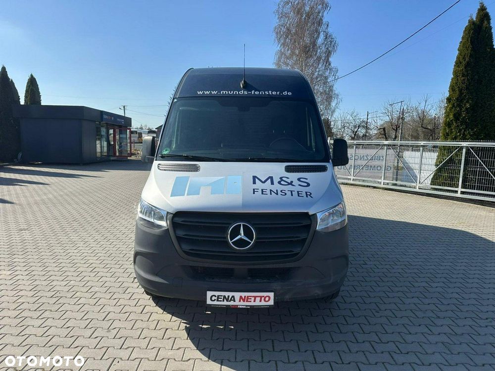 Mercedes-Benz Sprinter - 9