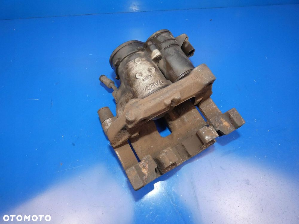 MERCEDES GLC W253 X253 ZACISK HAMULCOWY LEWY TYŁ TYLNY - 2