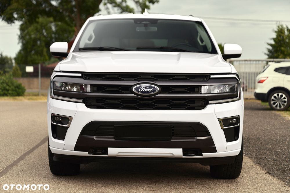 Ford Expedition - 4