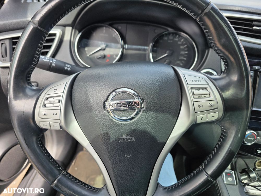 Nissan Qashqai 1.6 DCI Start/Stop Tekna - 34