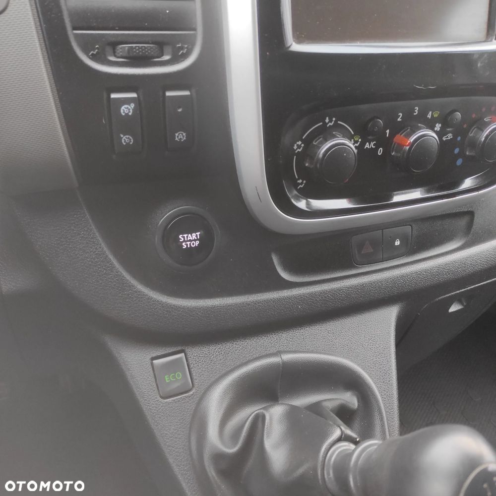 Renault Trafic - 23