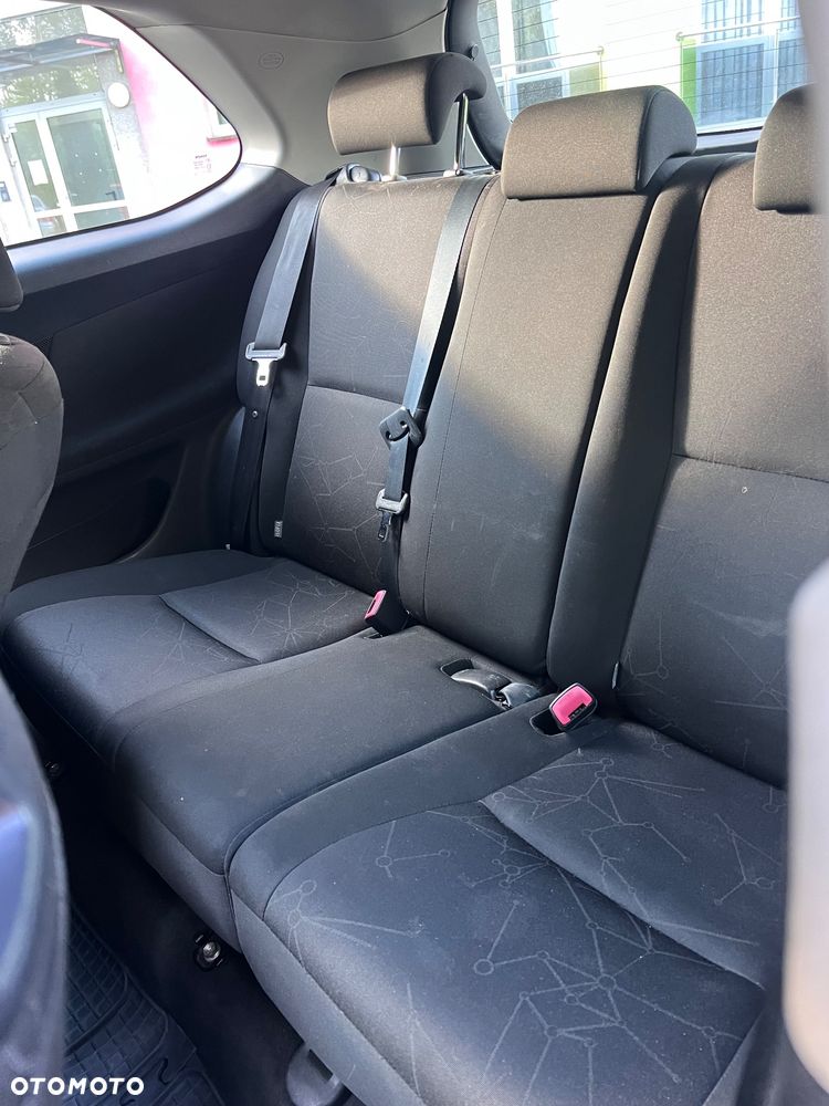 Toyota Auris - 11