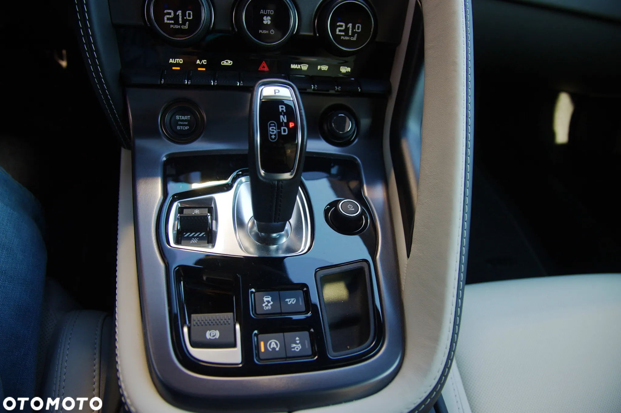 Jaguar F-Type 5.0 V8 S/C 75 - 33