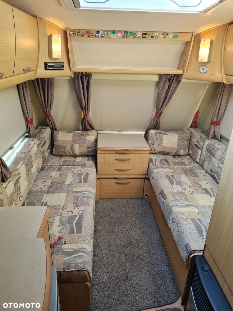 SWIFT ABBEY. VOGUE 530 - 8