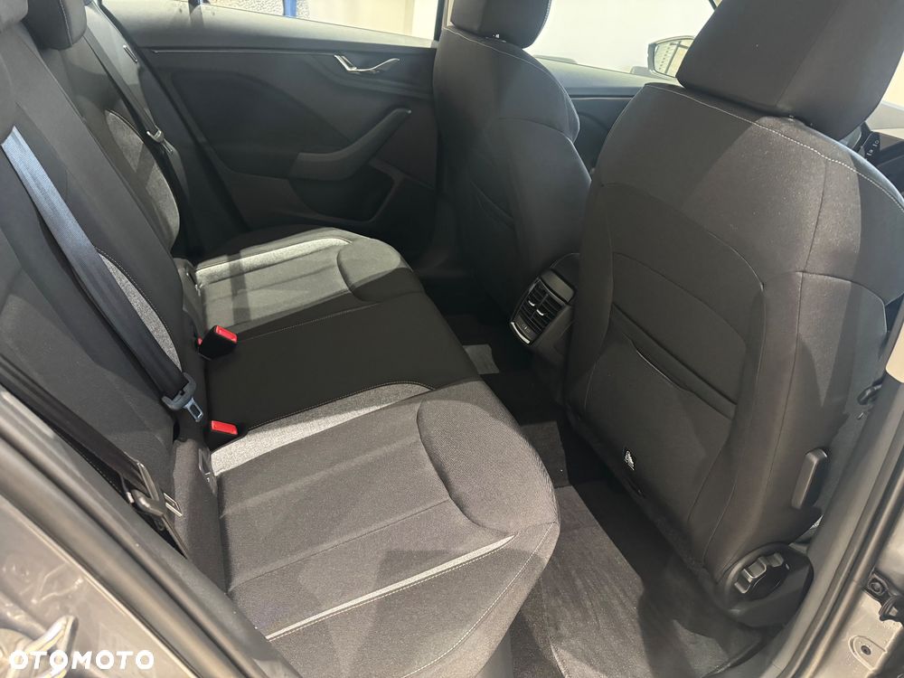 Skoda Kamiq 1.5 TSI Drive DSG - 9