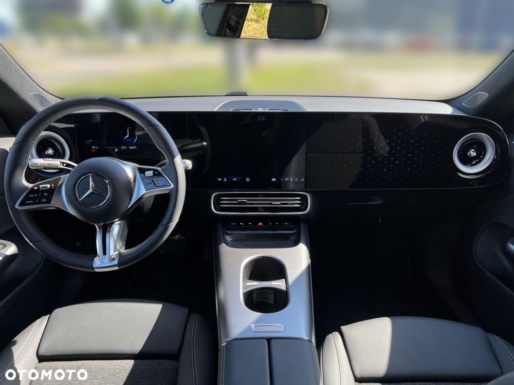 Mercedes-Benz CLA 200 mHEV 8G-DCT - 17