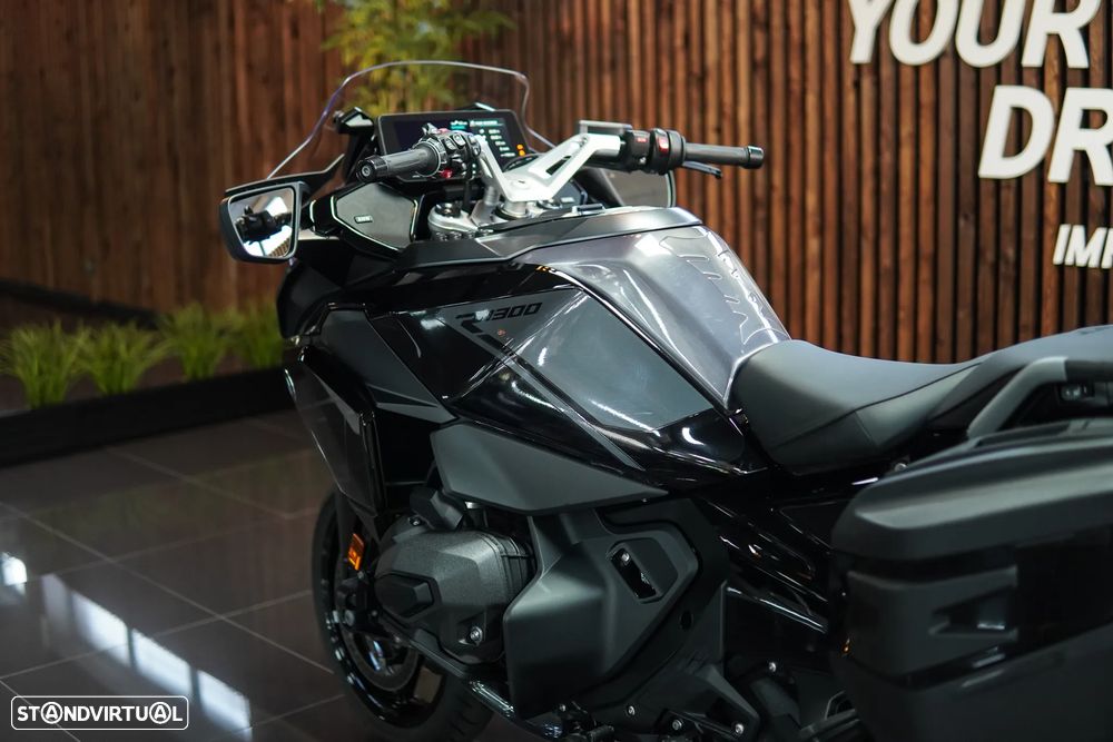 BMW R 1300 RT TRIPLE BLACK  C/ ASA - 51