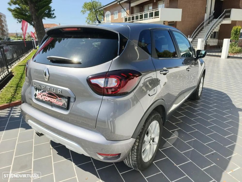 Renault Captur 1.0 TCe Exclusive - 4