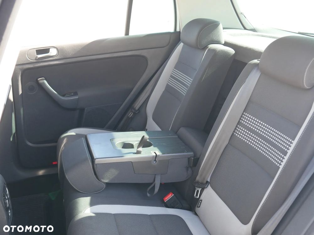 Volkswagen Golf Plus 1.6 TDI DPF Life - 19