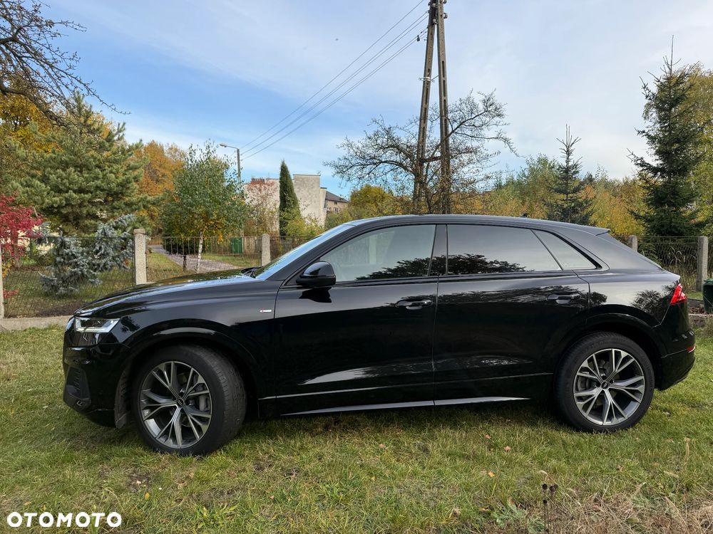 Audi Q8 - 8