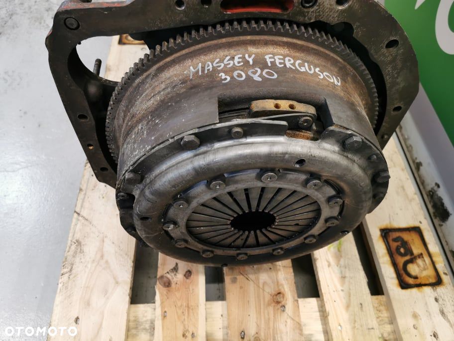 Docisk sprzęgła Massey Ferguson 3070 - 1