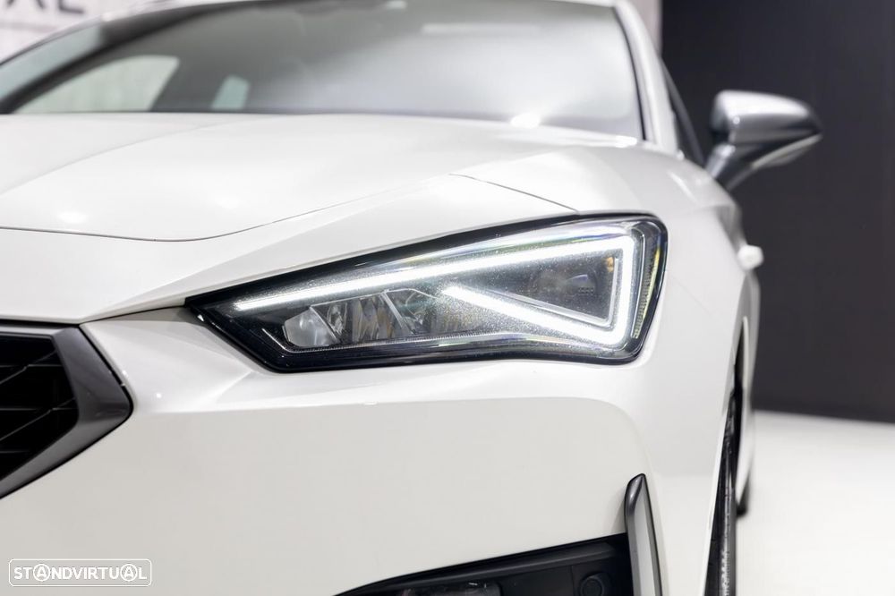 Cupra Leon ST 1.4 e-Hybrid MID DSG - 22