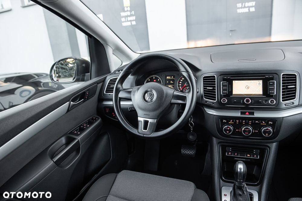 Volkswagen Sharan - 27