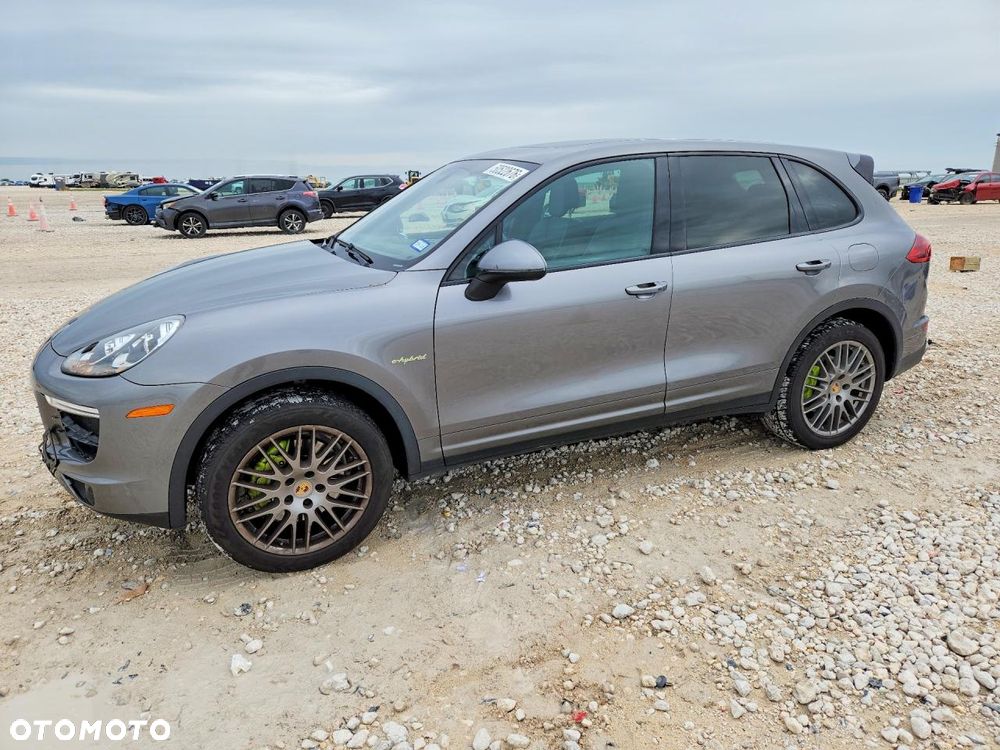 Porsche Cayenne - 3