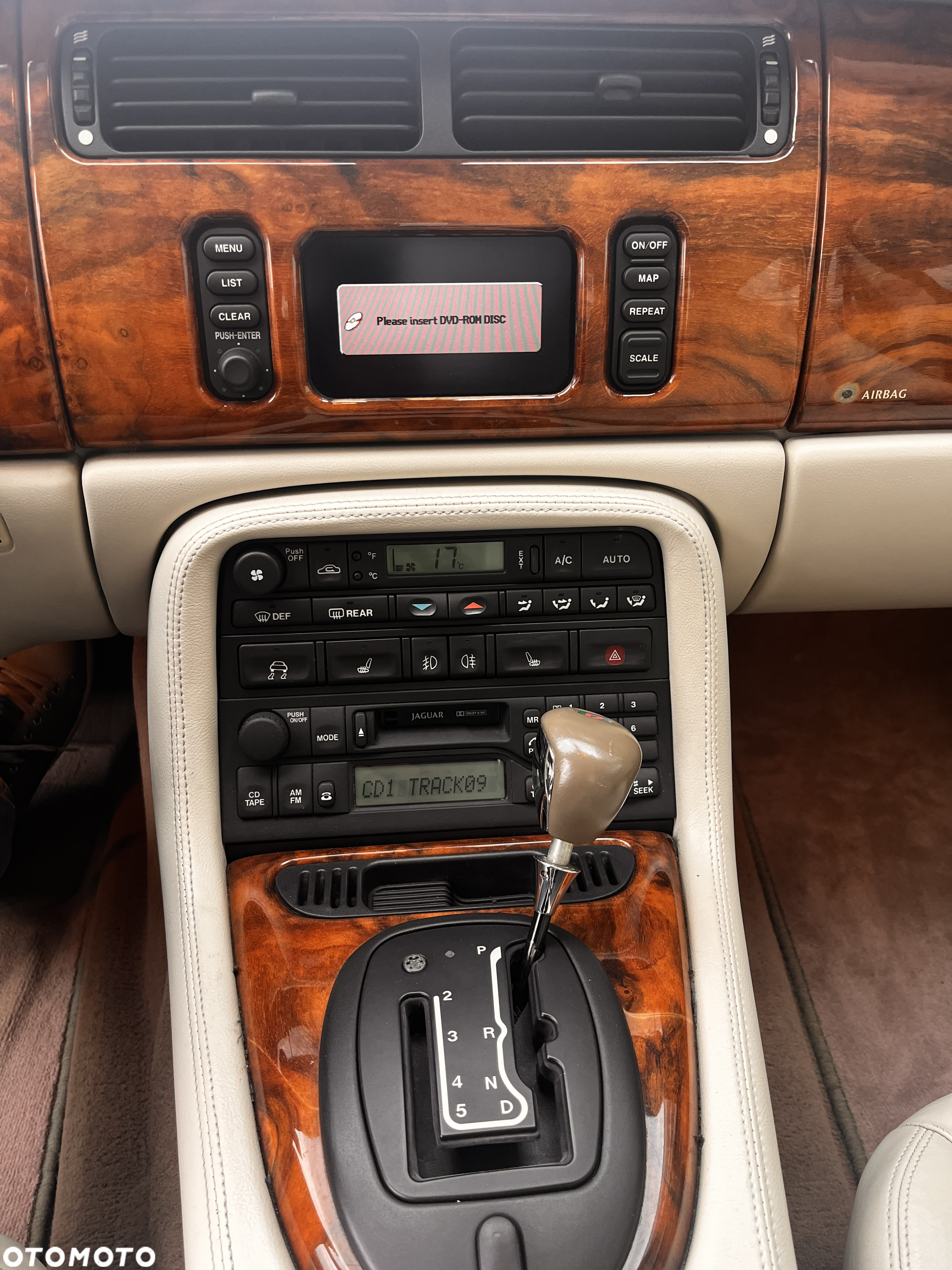 Jaguar XK XKR Coupe - 27