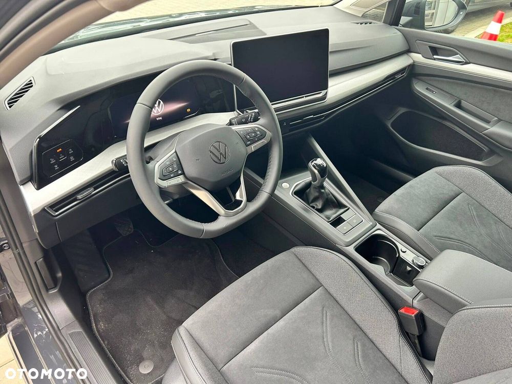 Volkswagen Golf Variant - 11