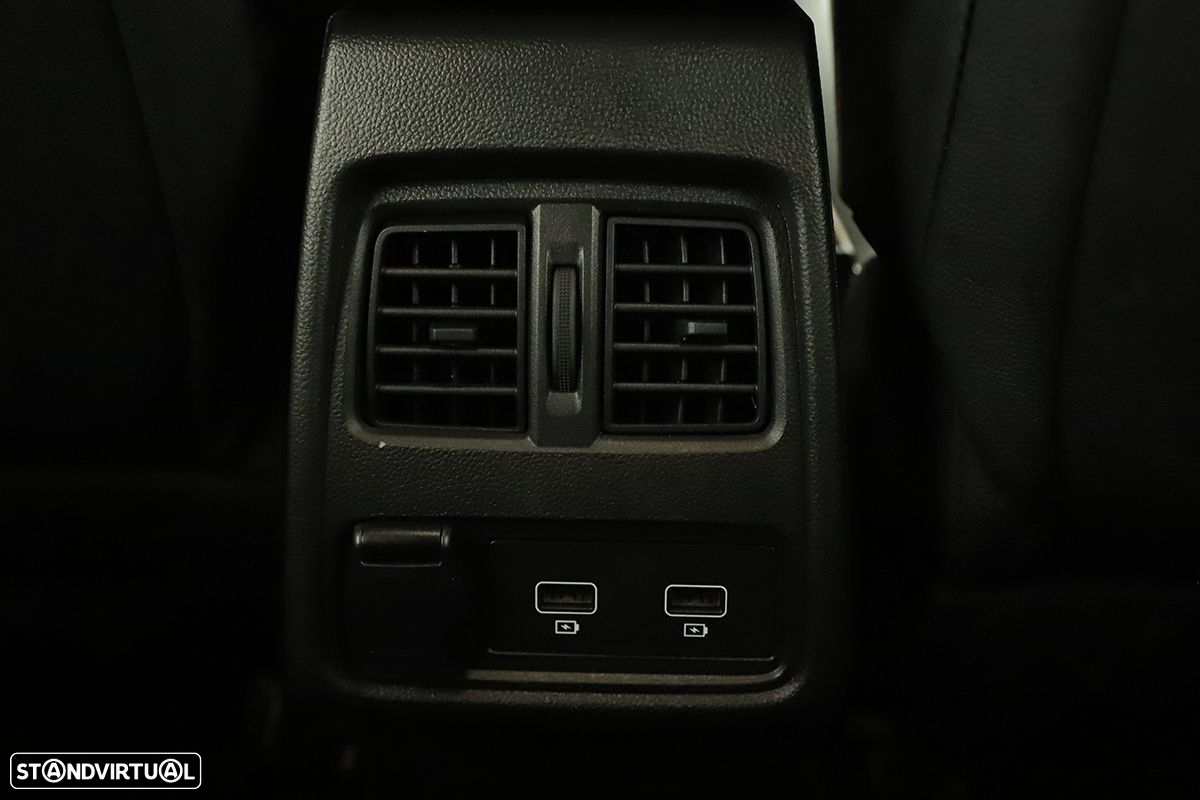 Renault Captur 1.0 TCe Techno Bi-Fuel - 25