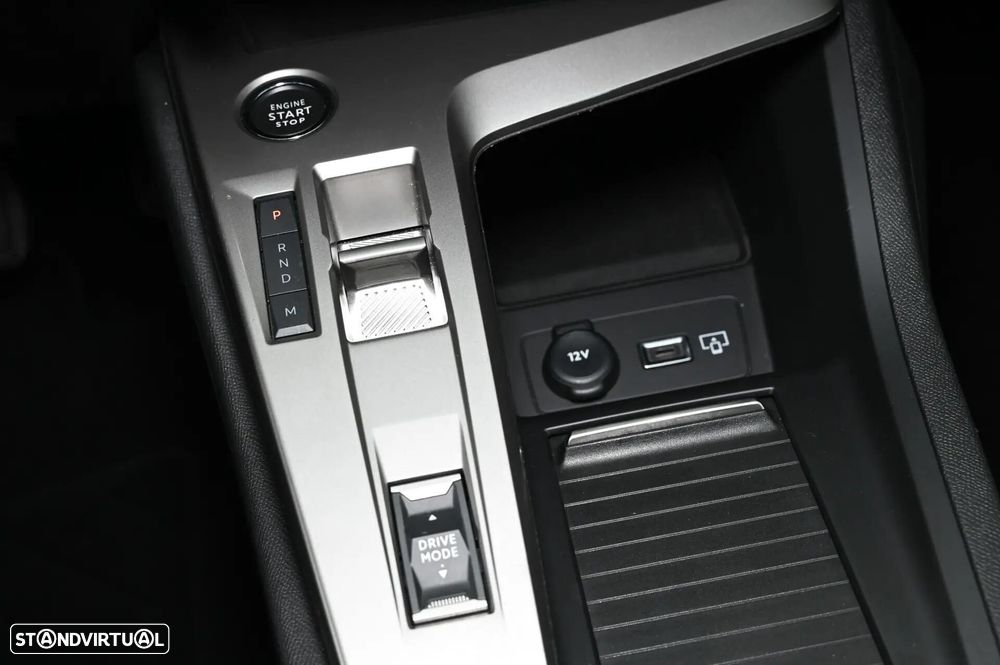 Peugeot 308 1.2 Hybrid Style e-DCS6 - 22