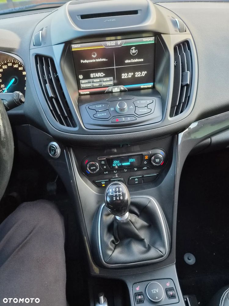 Ford Kuga 1.5 EcoBoost 2x4 Titanium - 5