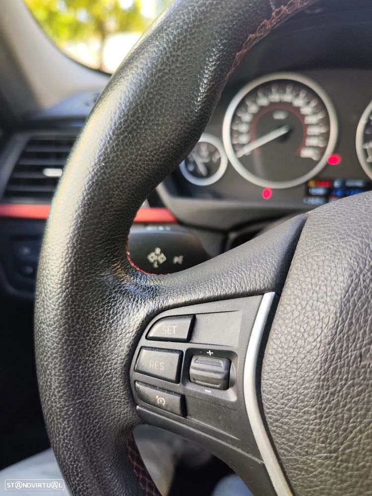 BMW 320 d EfficientDynamics Line Sport - 26