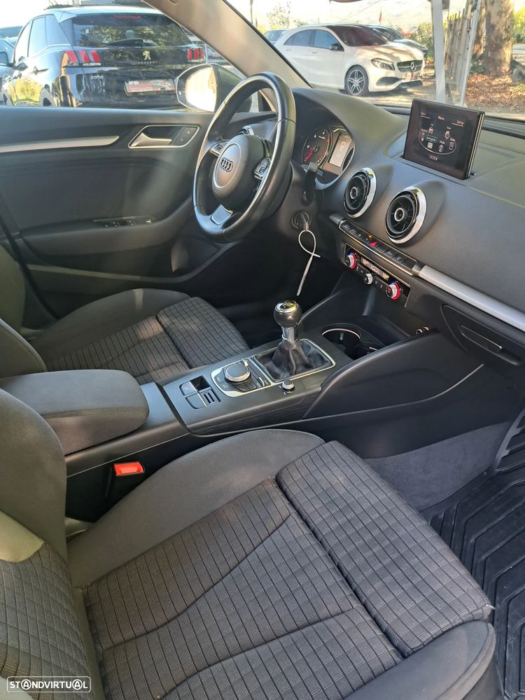 Audi A3 Limousine 2.0 TDI B.Line Attraction - 13