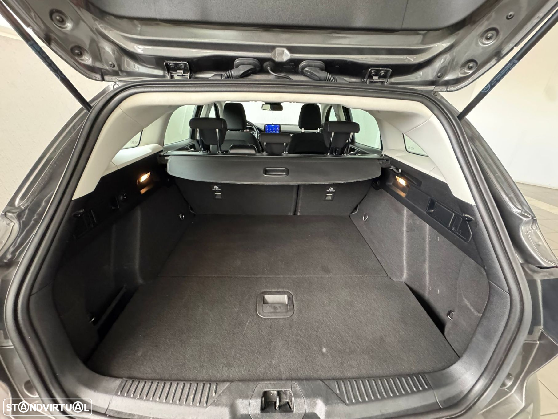 Ford Focus 1.5 EcoBlue S&S Aut. ST-LINE - 21