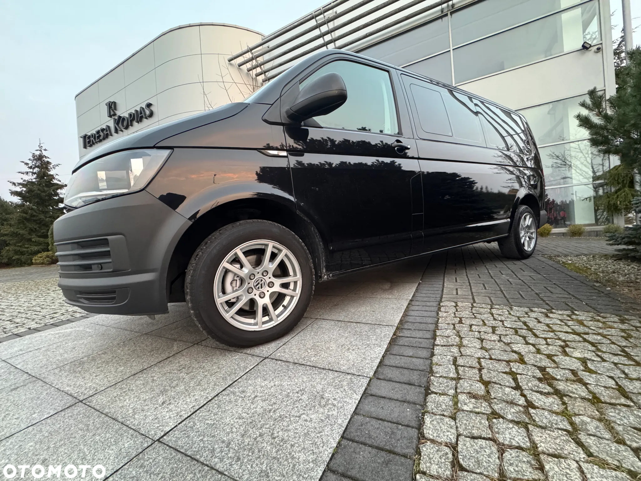 Volkswagen Transporter Caravelle T6.1 Lang Comfortline - 28