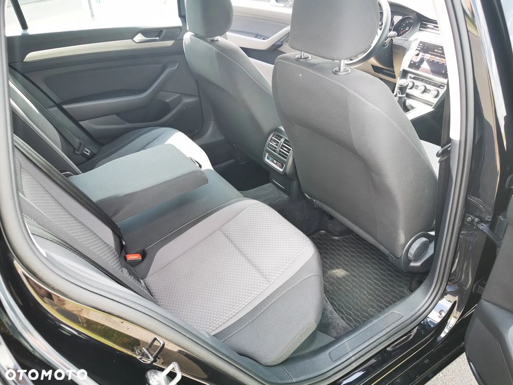 Volkswagen Passat Variant 1.4 TSI BMT Comfortline - 18