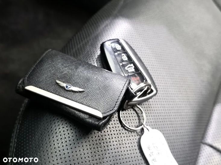 Genesis G80 - 18