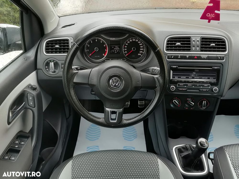 Volkswagen Polo 1.2 TSI Cross Urban White - 5