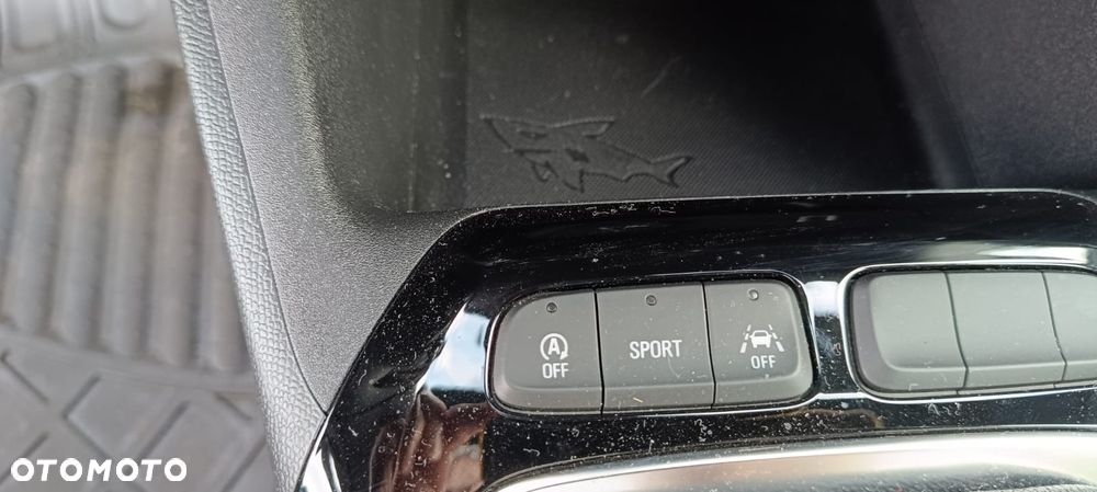 Opel Corsa 1.2 GS S&S - 20