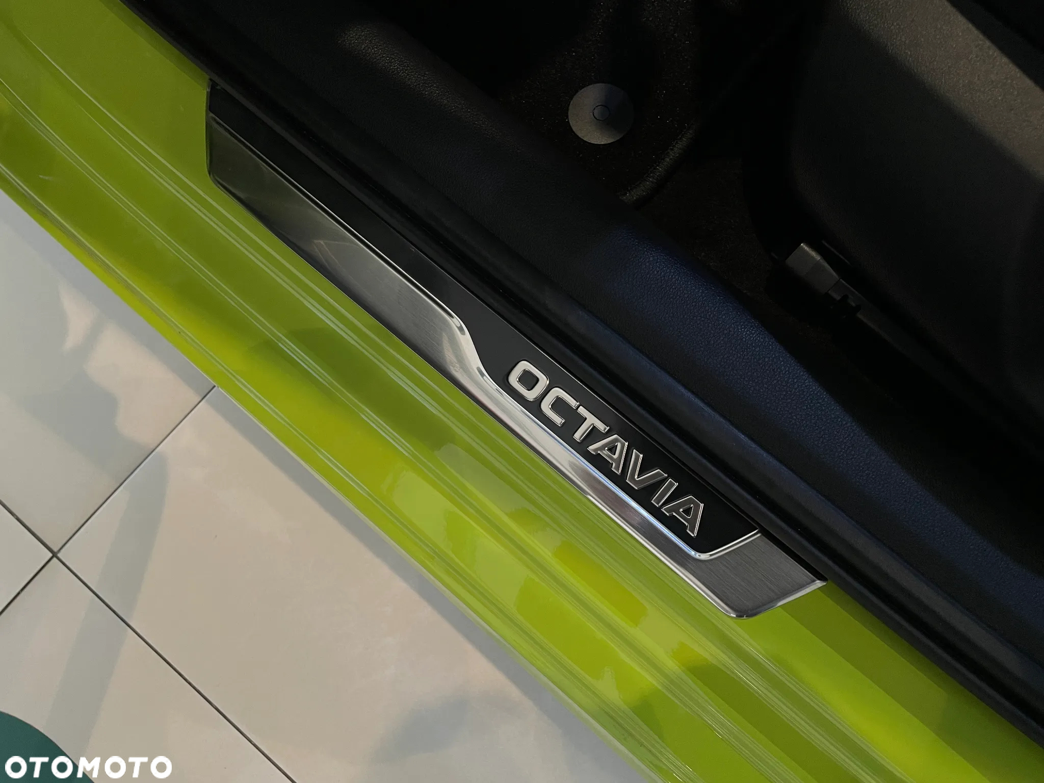 Skoda Octavia 2.0 TSI RS DSG - 21