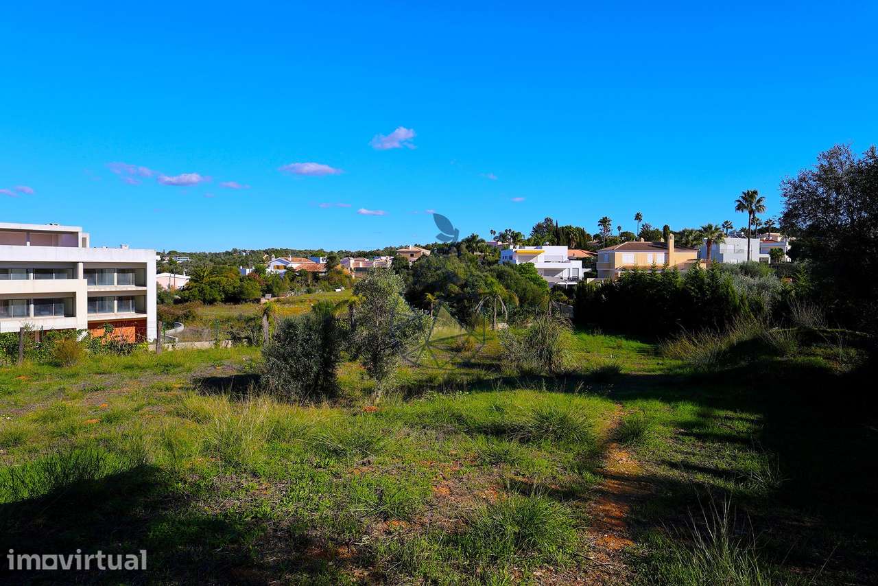 Terreno urbano para construção de moradia ,com 1.480m2,  em zona nobre - Grande imagem: 5/30