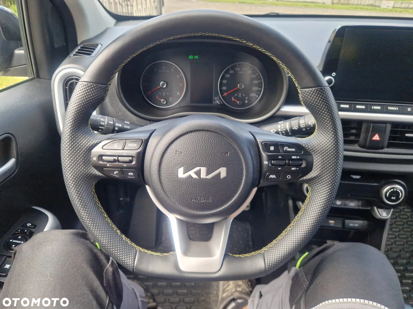 Kia Picanto 1.2 X Line AMT - 16
