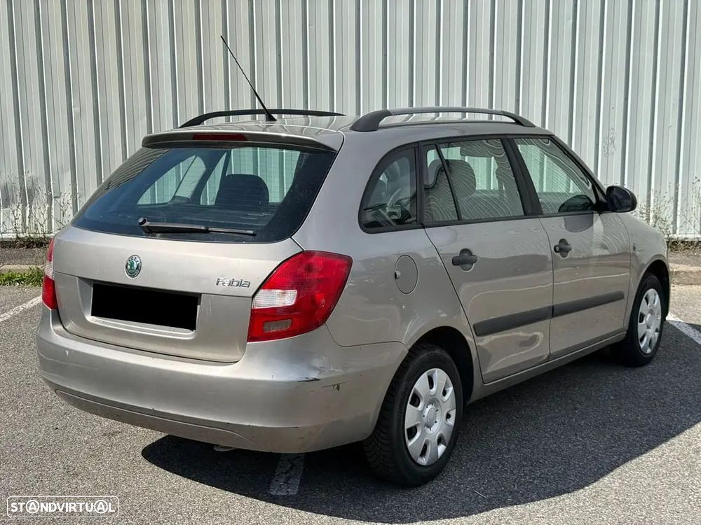 Skoda Fabia Break 1.2 Ambiente - 4