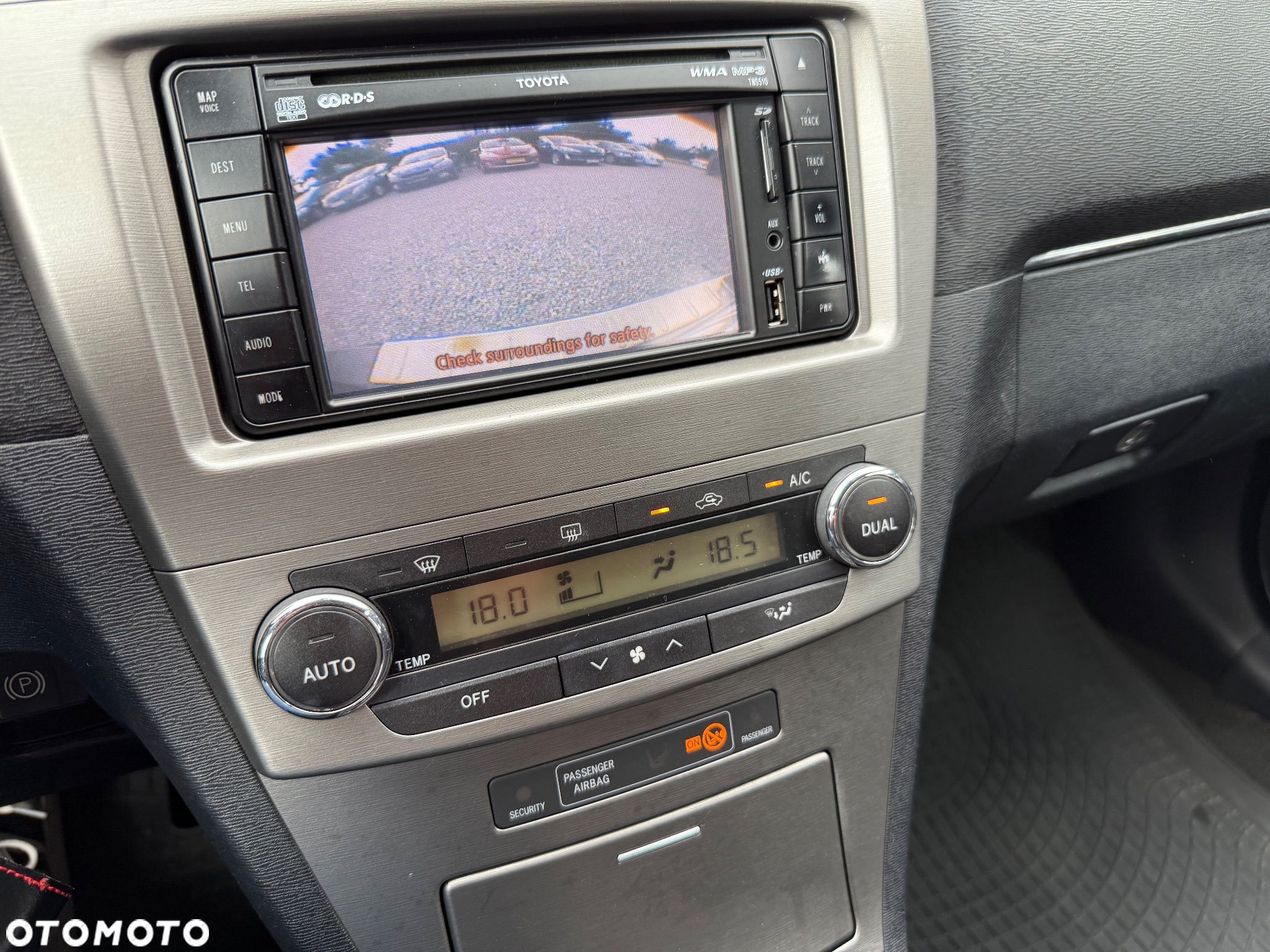 Toyota Avensis 1.8 Sol NAVI - 21