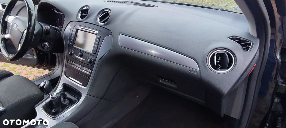 Ford Mondeo 2.0 TDCi Titanium - 15