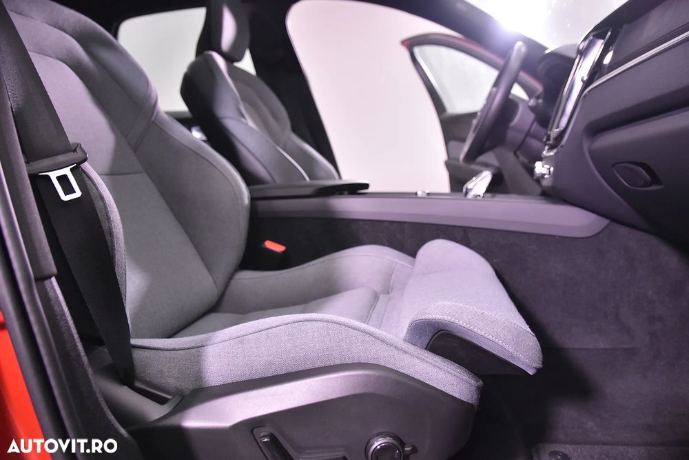 Volvo XC 60 T6 AWD Recharge Geartronic Inscription - 11