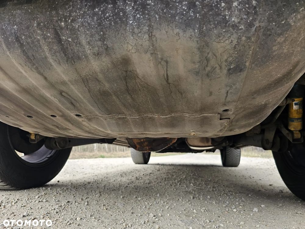 Jeep Grand Cherokee - 30