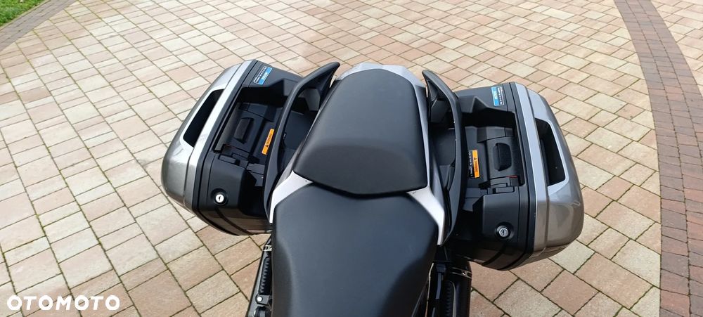 Kawasaki Ninja 1000 SX - 10