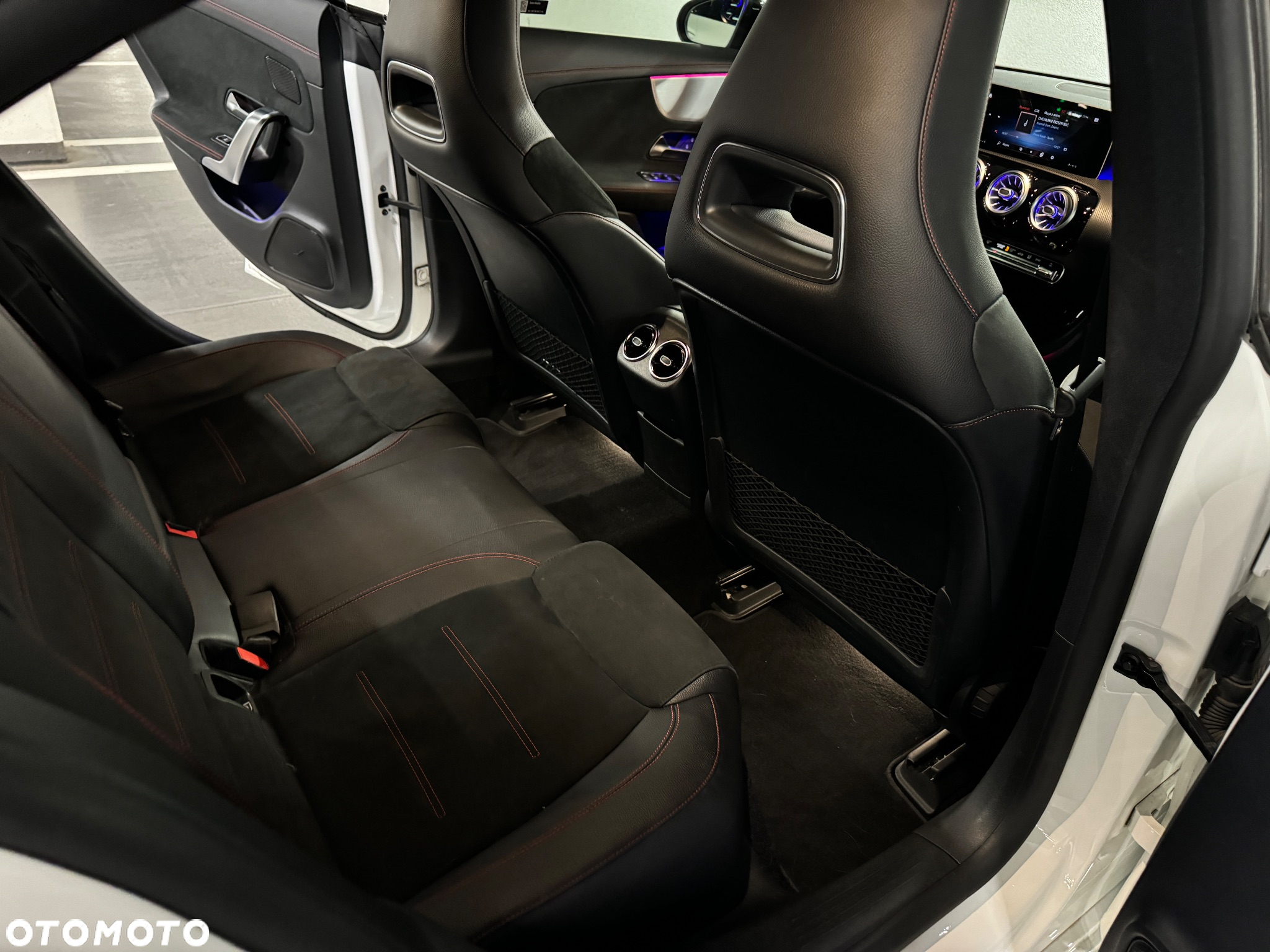 Mercedes-Benz CLA 200 AMG Line 7G-DCT - 26