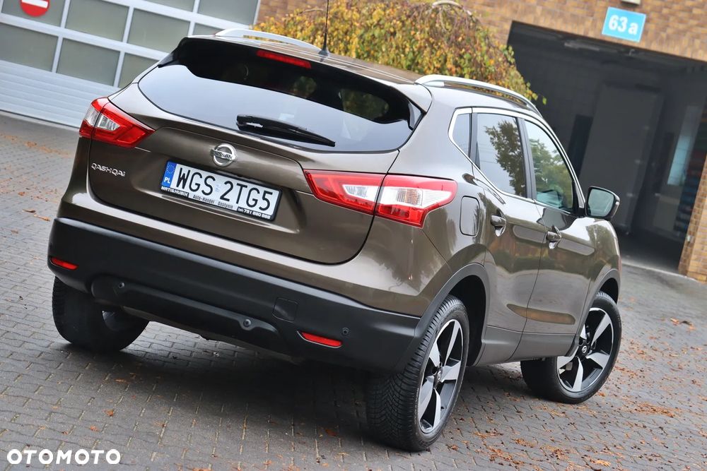 Nissan Qashqai 1.6 DIG-T 360 - 2