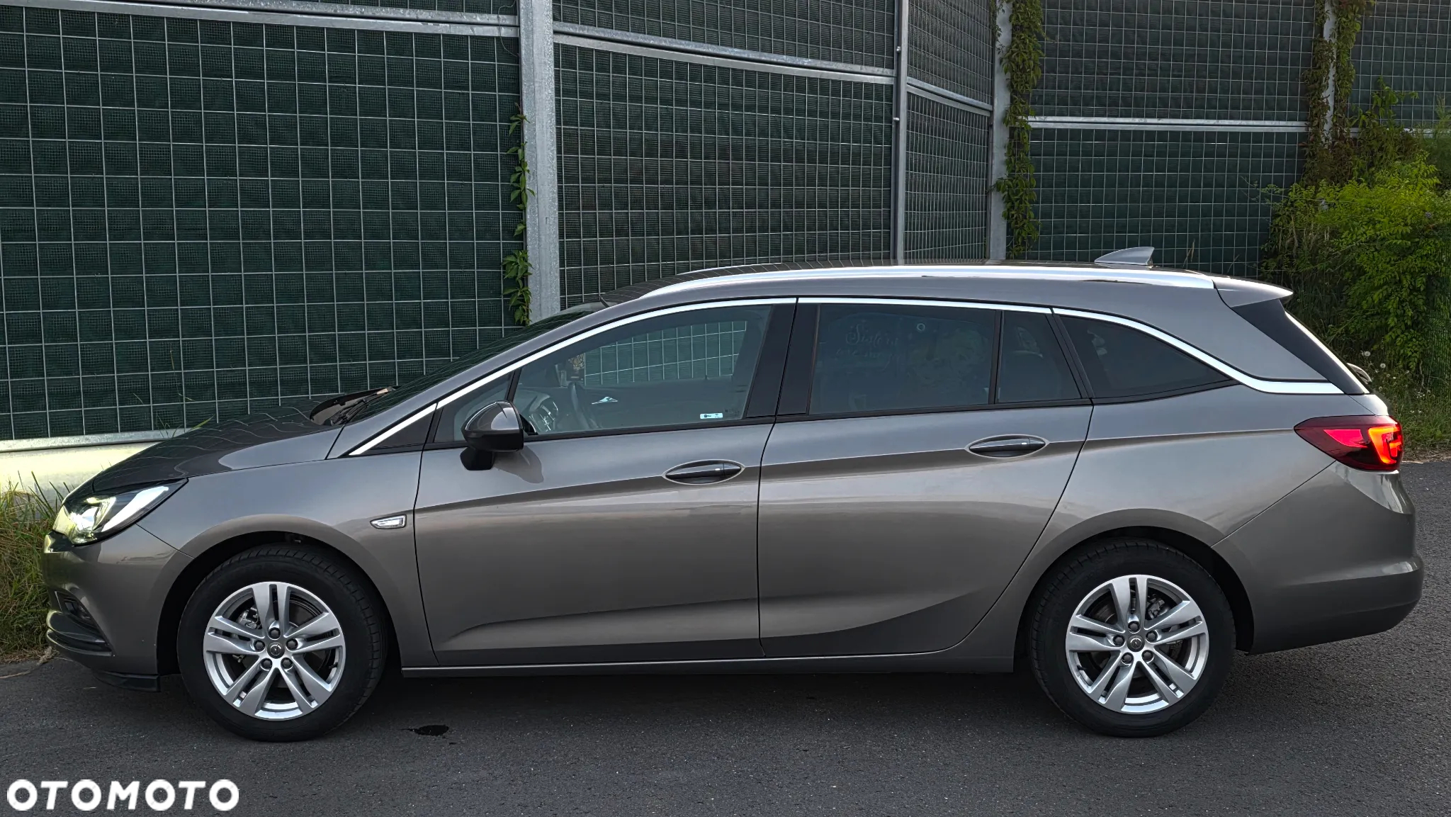 Opel Astra 1.4 Turbo Start/Stop Sports Tourer Edition - 39